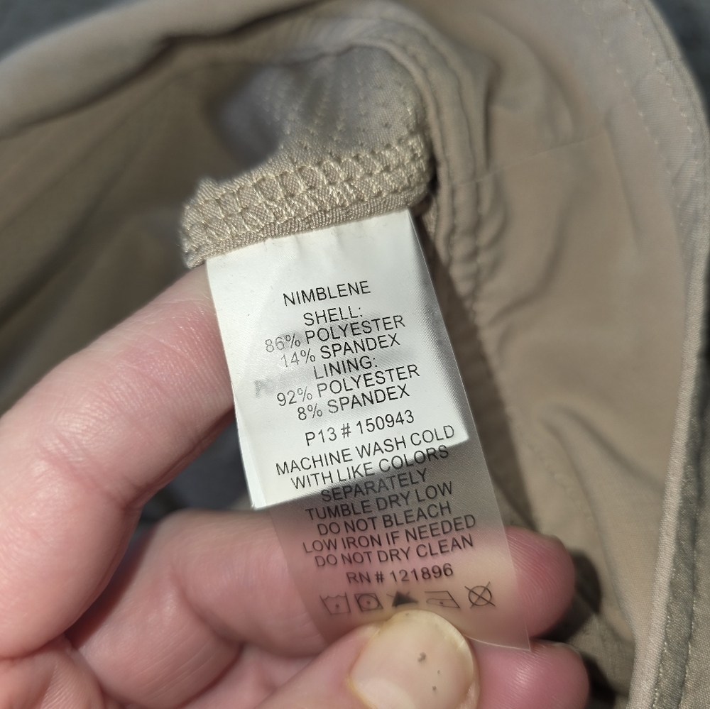 Title Nine Women's Beige Skort - Picture 5 of 9